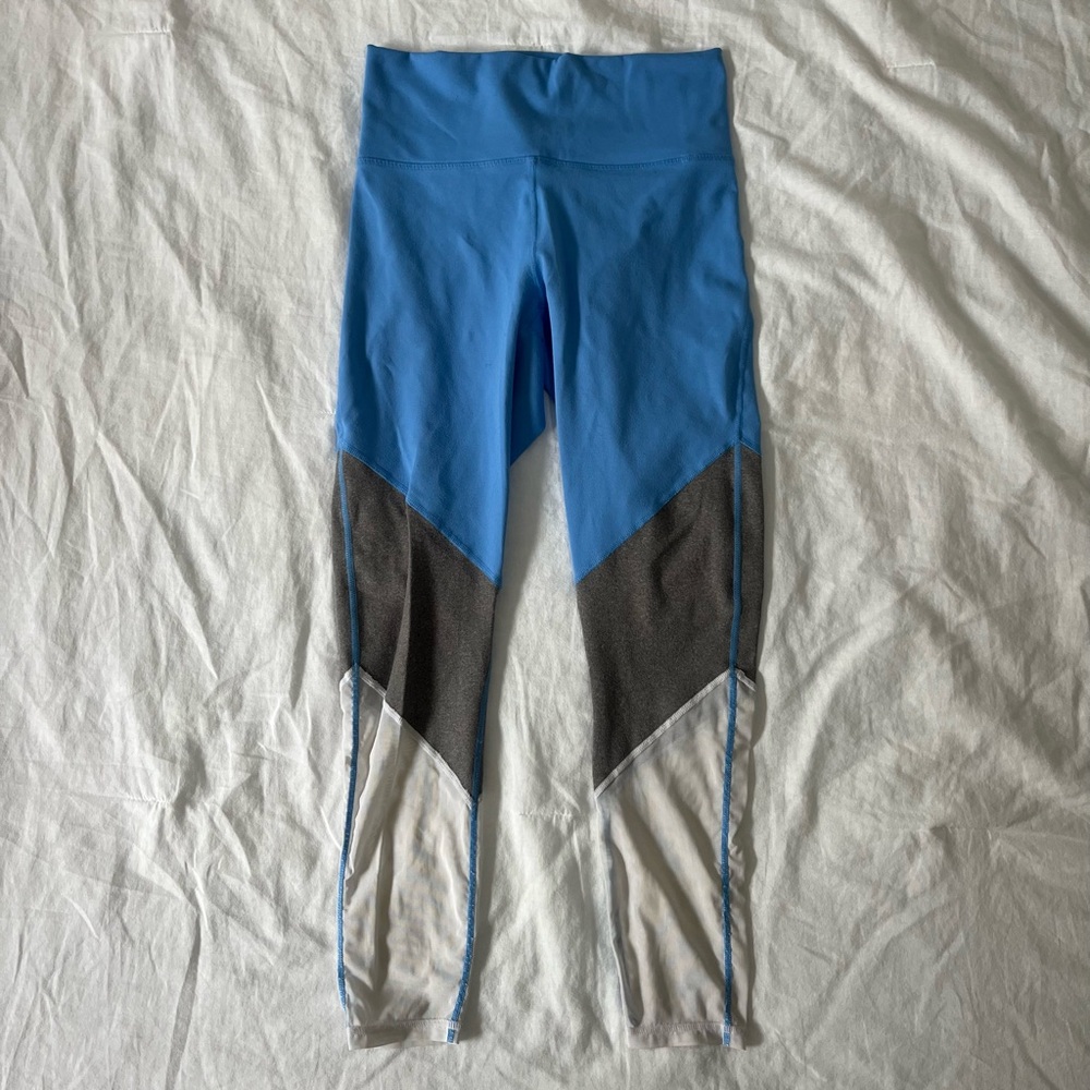 Color blocked fabletics leggings